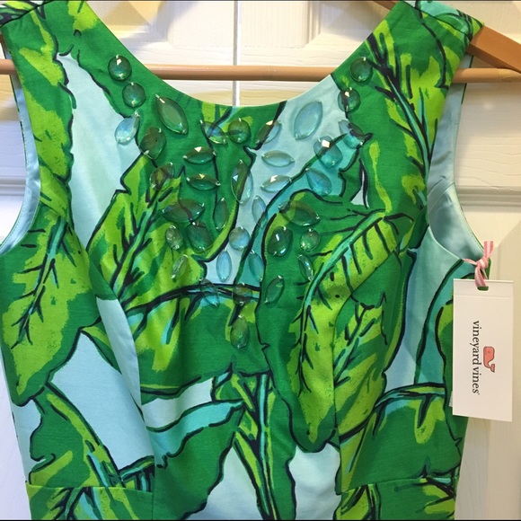 Vineyard Vines banana leaf dress - Picture 3 of 5